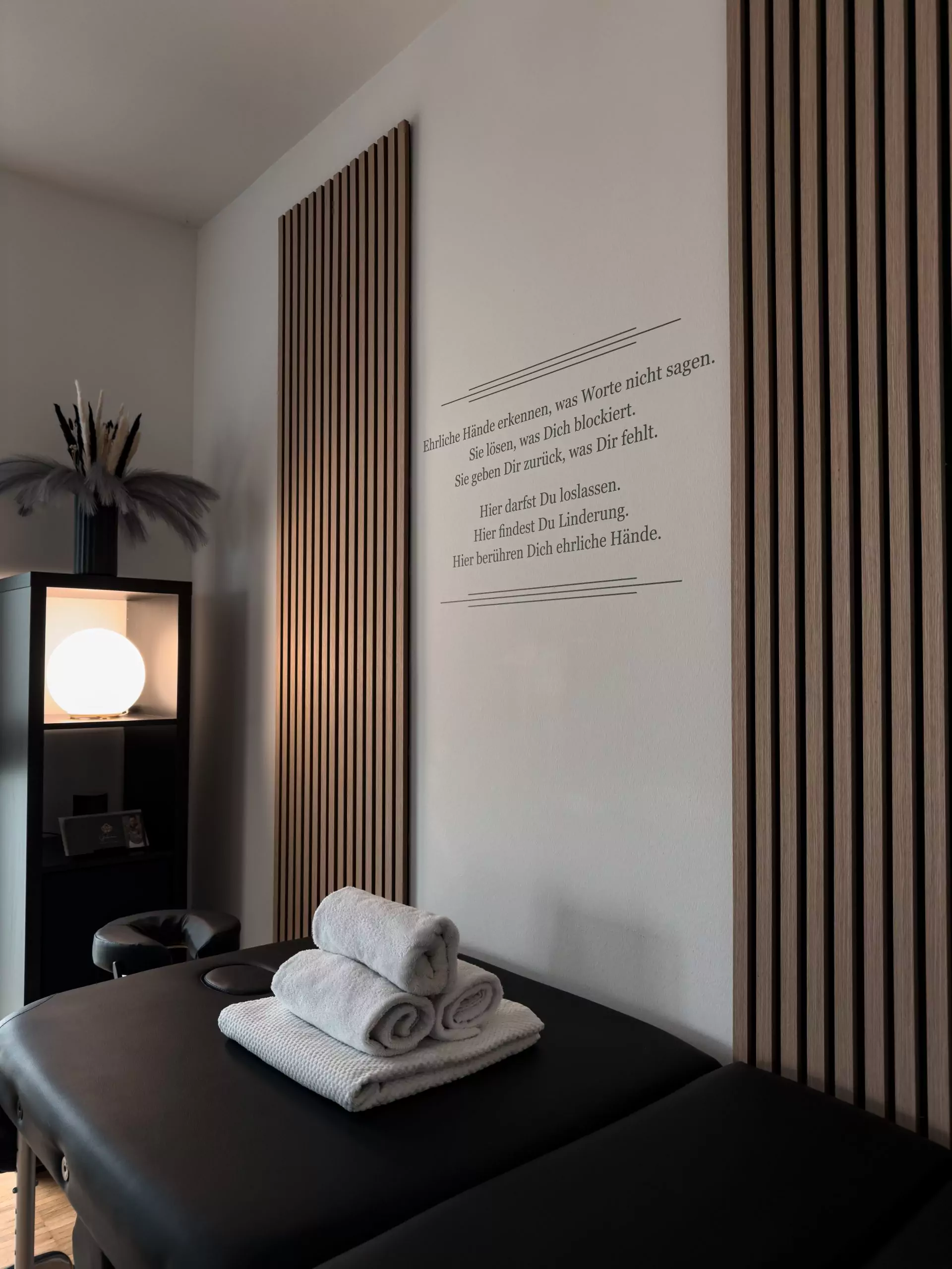 Tiefengewebs- & Wellnessmassagen in Hamburg-Eimsbüttel. Ehrliche Hände für echte Menschen – spürbare Linderung, Kraft & neue Beweglichkeit.